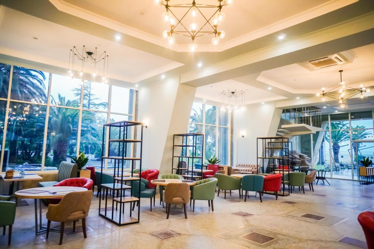 גגרה Amza Park Hotel מראה חיצוני תמונה