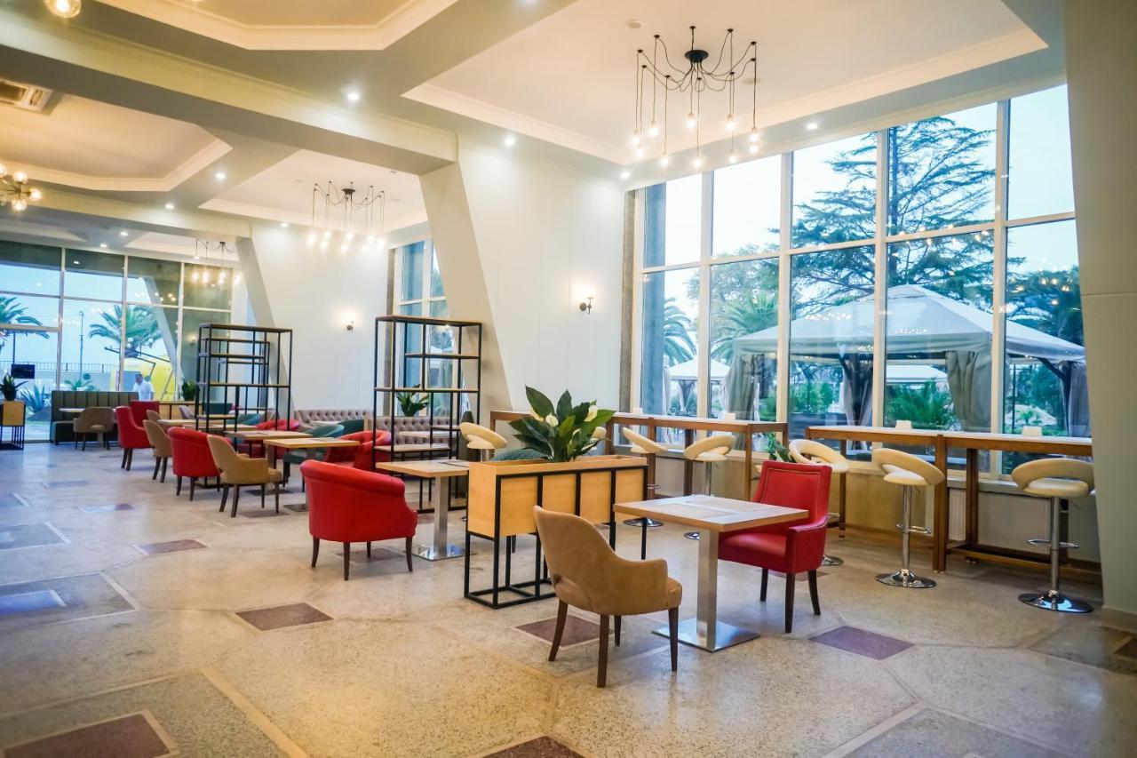 גגרה Amza Park Hotel מראה חיצוני תמונה