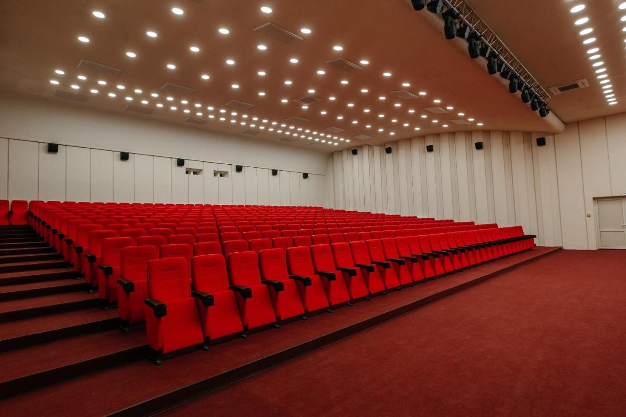 גגרה Amza Park Hotel מראה חיצוני תמונה
