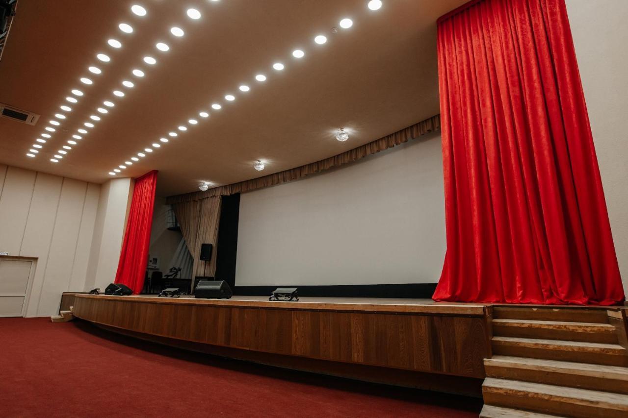 גגרה Amza Park Hotel מראה חיצוני תמונה