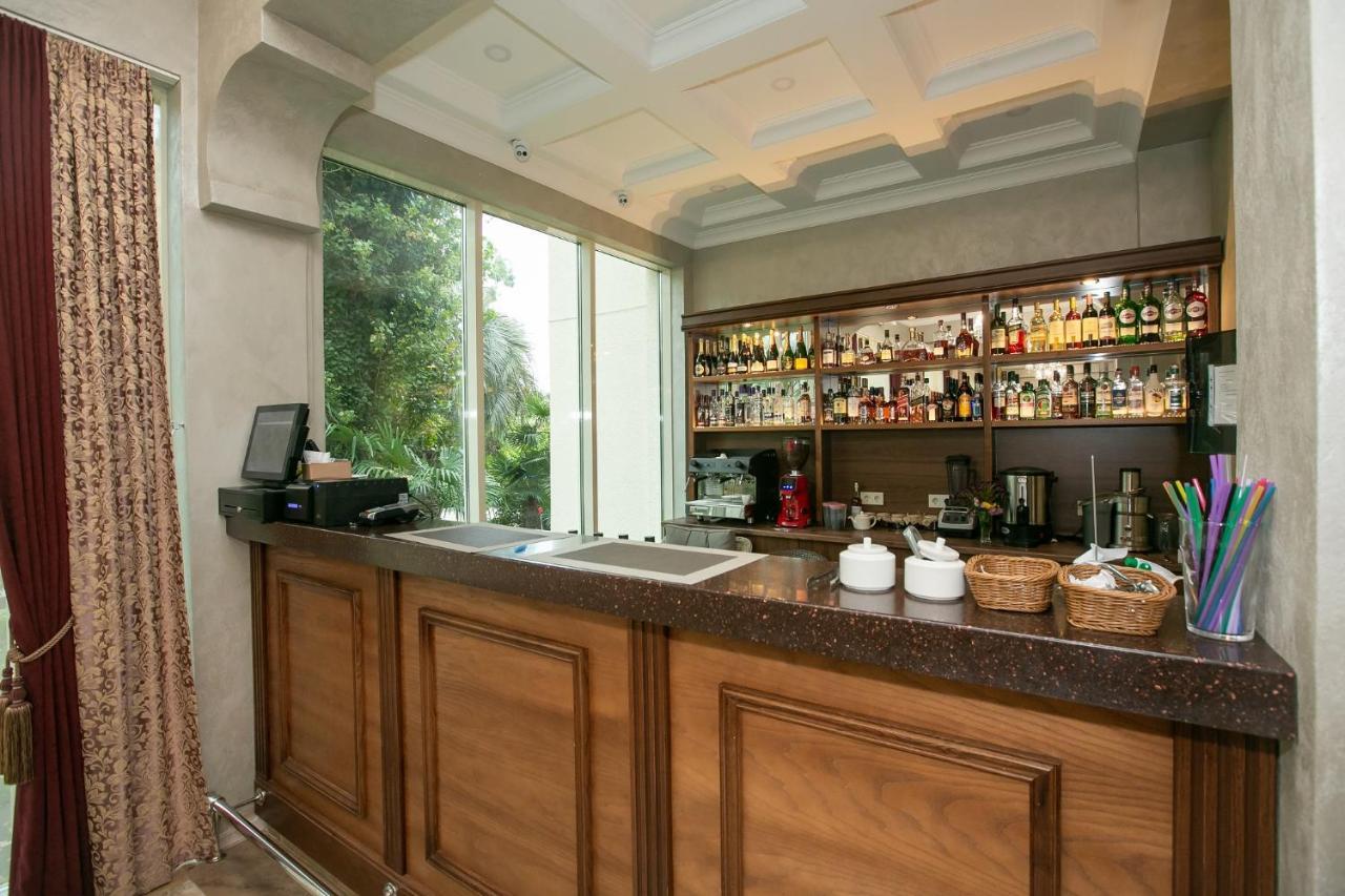 גגרה Amza Park Hotel מראה חיצוני תמונה