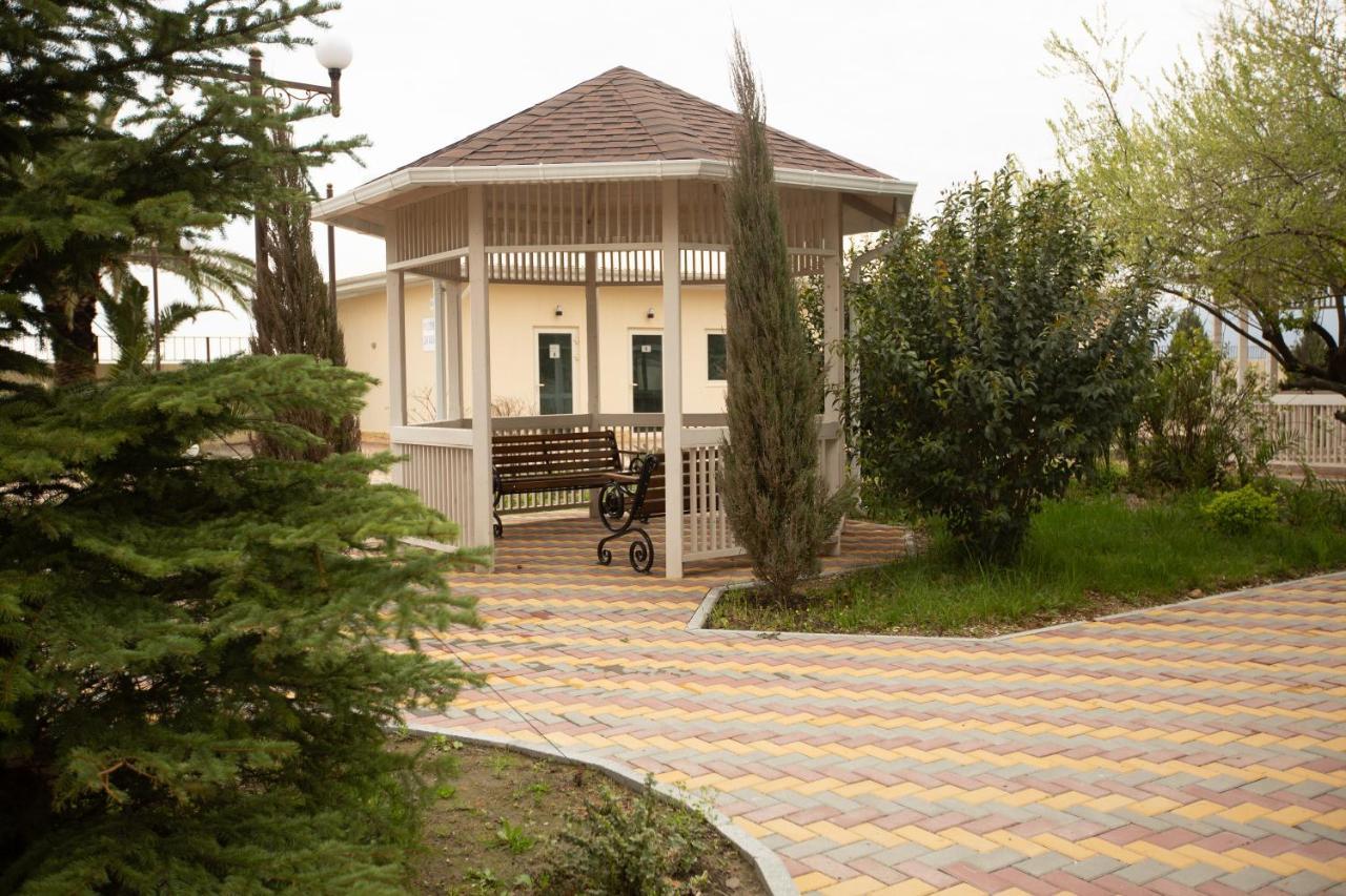 גגרה Amza Park Hotel מראה חיצוני תמונה